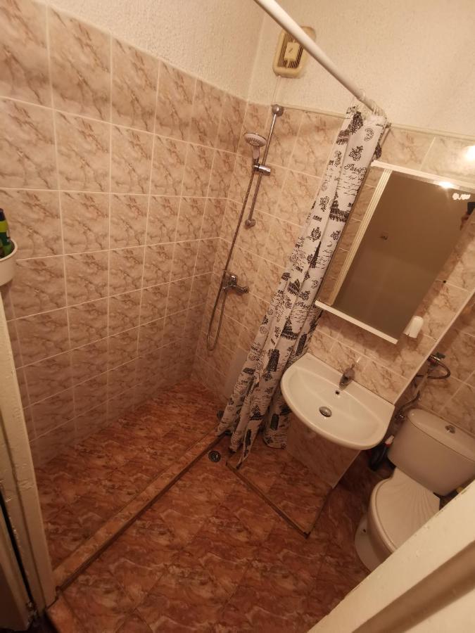 Apartment Spacious Quiet Next To Arena Armeec And Metro Station Gm Dimitrov *