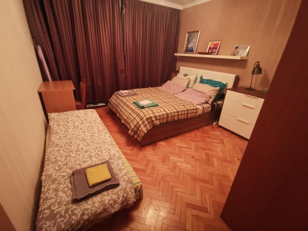 Spacious Quiet Next To Arena Armeec And Metro Station Gm Dimitrov Apartment